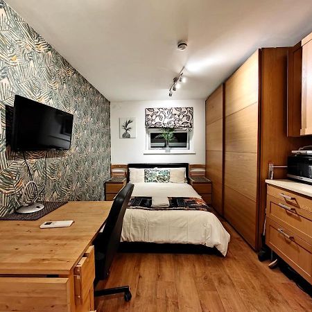 Studio Apartment 351 Ladbroke Grove, London W10 6Ha Dış mekan fotoğraf